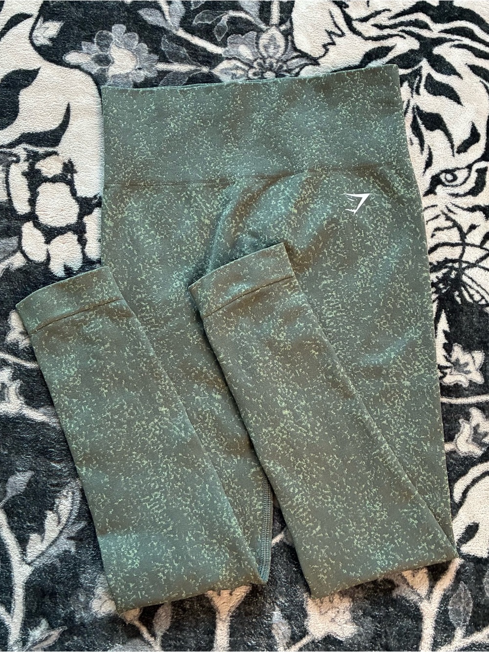 010 - WOMENS GYMSHARK ATHLETIC GREEN WORKOUT LEGGINGS